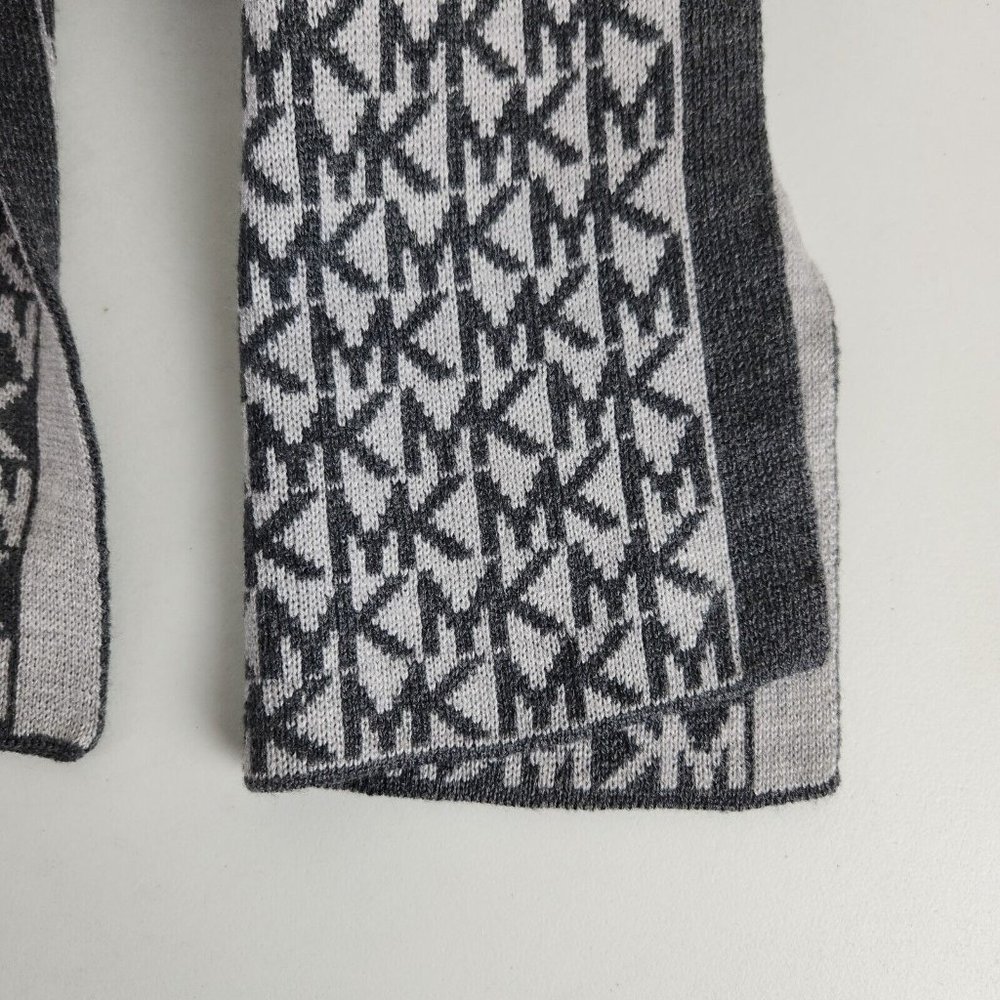 Michael Kors Scarf Womens Gray MK Logo All Over Print Rectangle Winter Classic - Picture 2 of 8